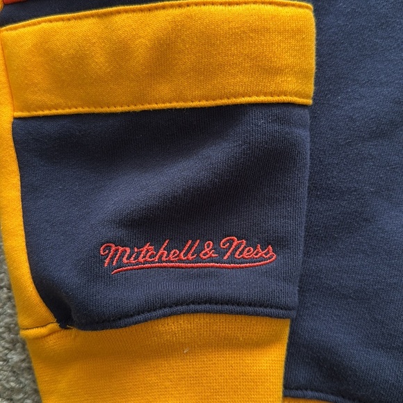 Mitchell & Ness Retro Golden State Warriors Crewneck XL - Picture 3 of 7